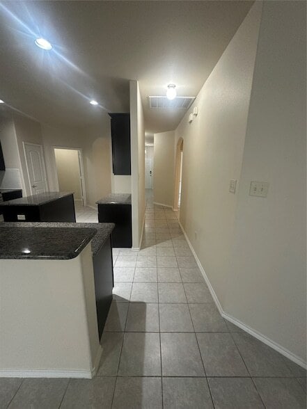 Building Photo - 2412 Michelle Creek Dr