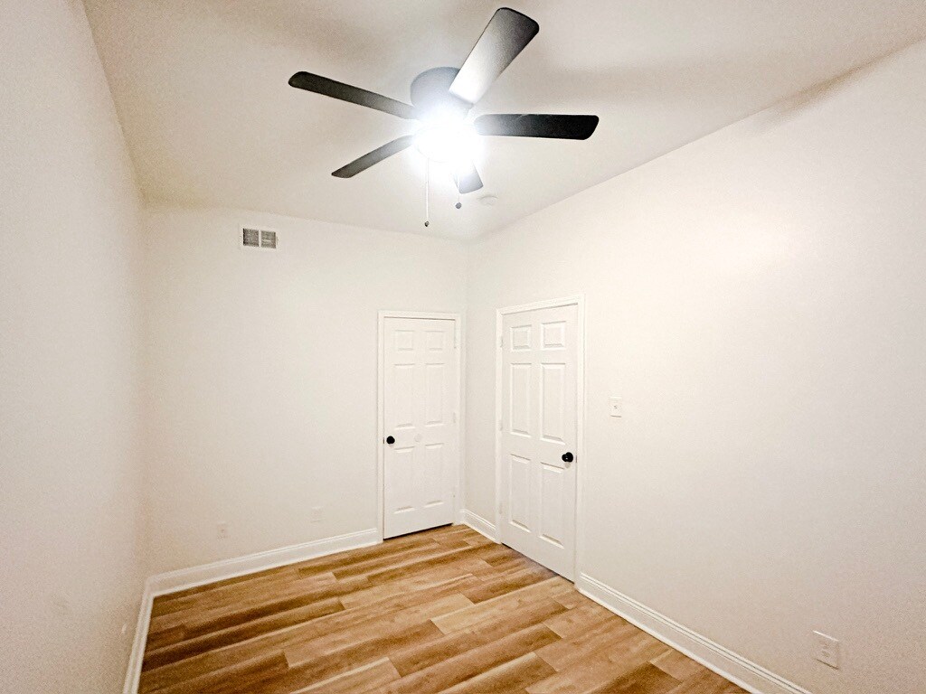 Building Photo - 2747 Armand Pl