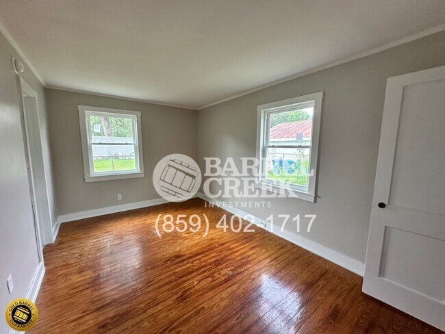 Building Photo - 426-428 Smith