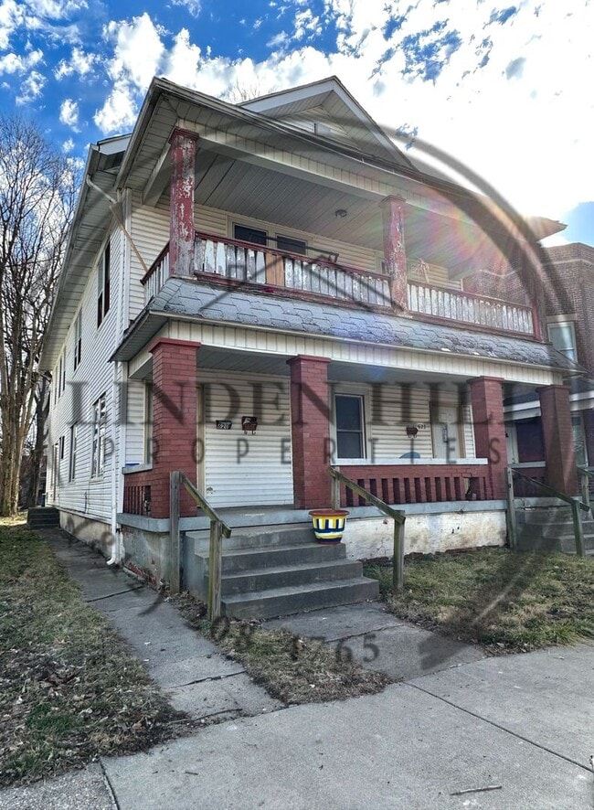 Building Photo - One Bedroom Apartment - All Utilities Paid