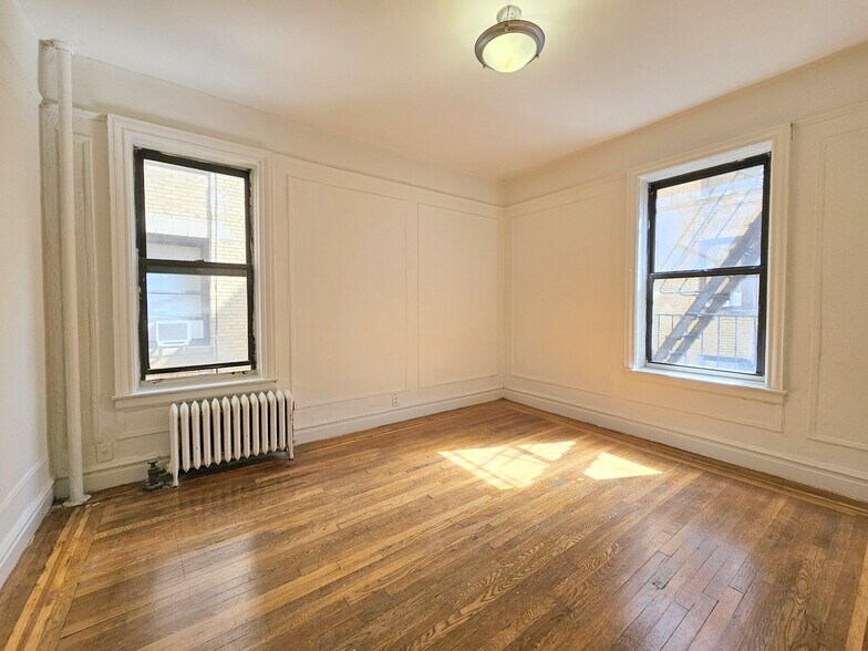 Building Photo - 664 W 163rd St