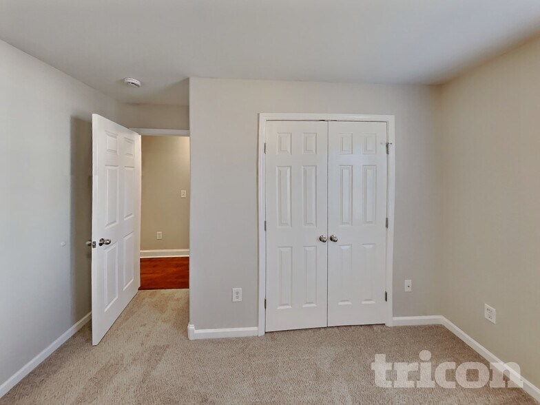 Building Photo - 1721 Stephenson Ln