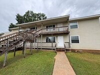 Building Photo - 205 Glenwood Ln