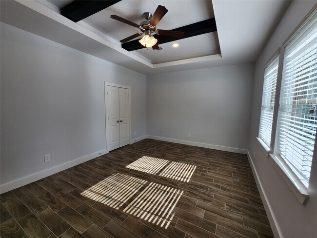 Building Photo - 25982 Lantern Ln