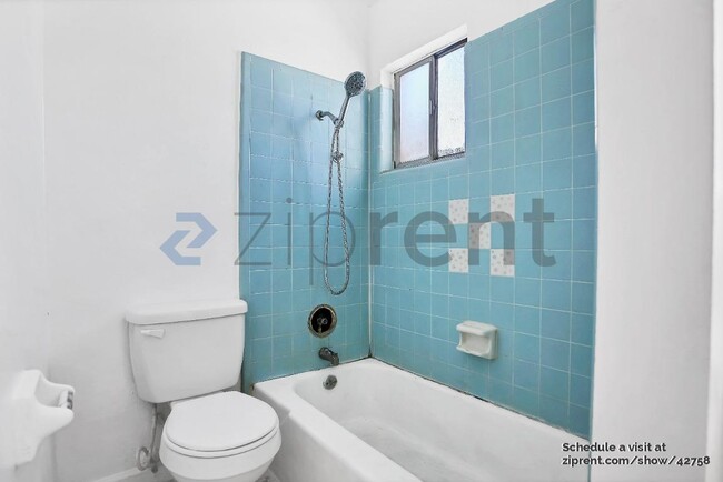 Building Photo - 132 W 18th St
