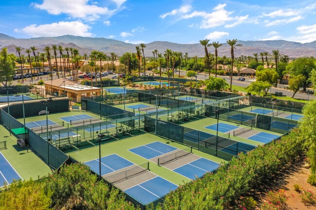 Building Photo - 78297 Willowrich Dr