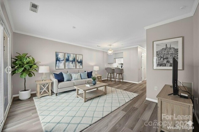 Building Photo - 704 Heritage Pkwy