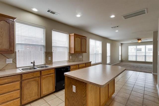 Building Photo - 11949 Grizzly Bear Dr