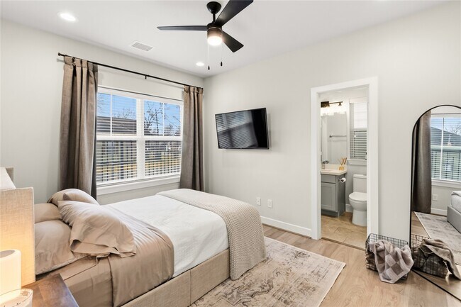 Building Photo - 4905 Avenue J Ave