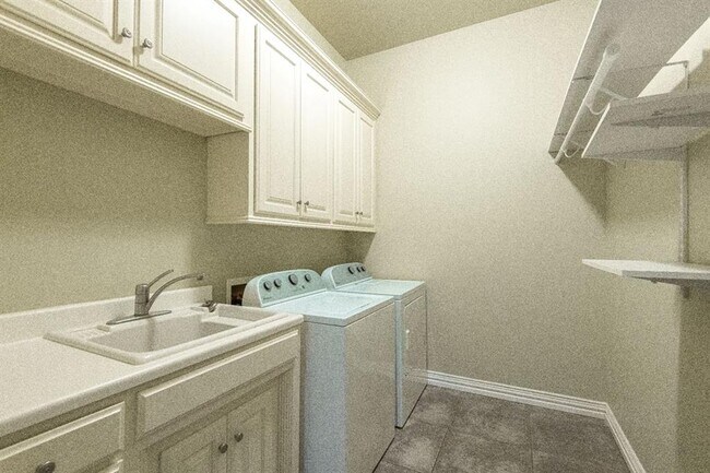Building Photo - 16912 Rugosa Rose Dr