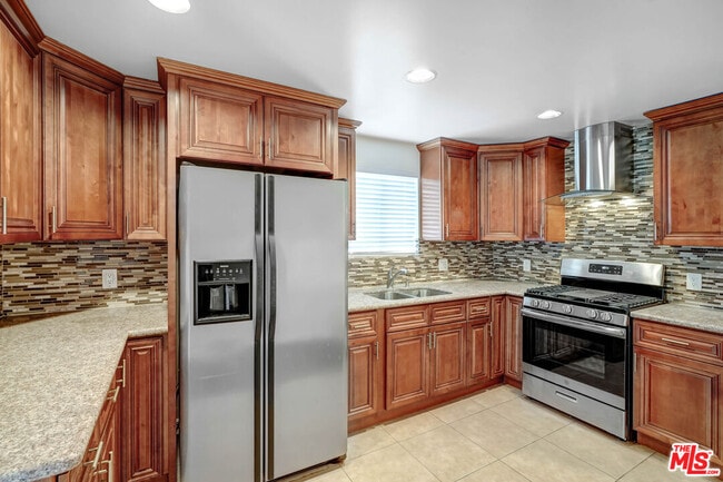 Building Photo - 1314 O'Melveny Ave