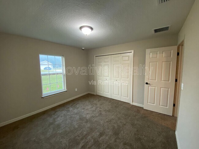 Building Photo - 468 Malauka Radial