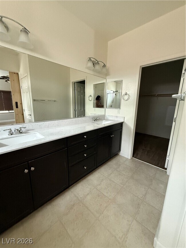 Building Photo - 7793 Britton Rose Dr