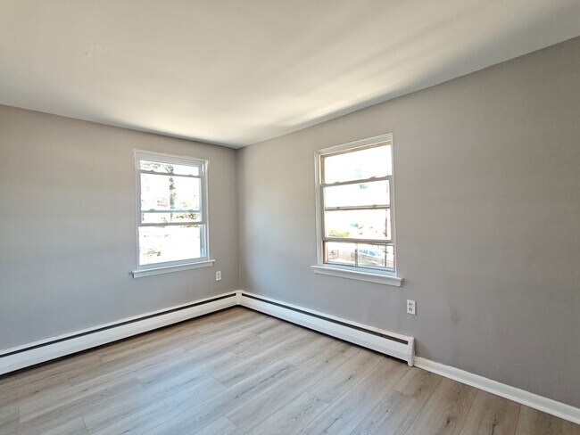 Building Photo - 7131 Marshall Rd