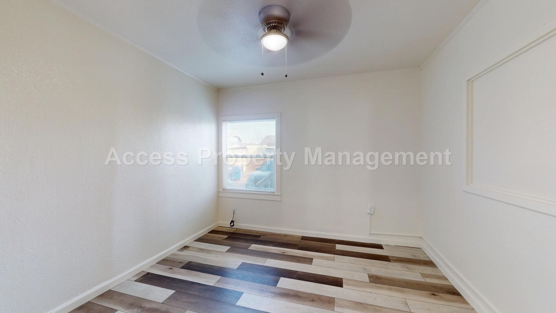 Building Photo - 21 E Walnut St