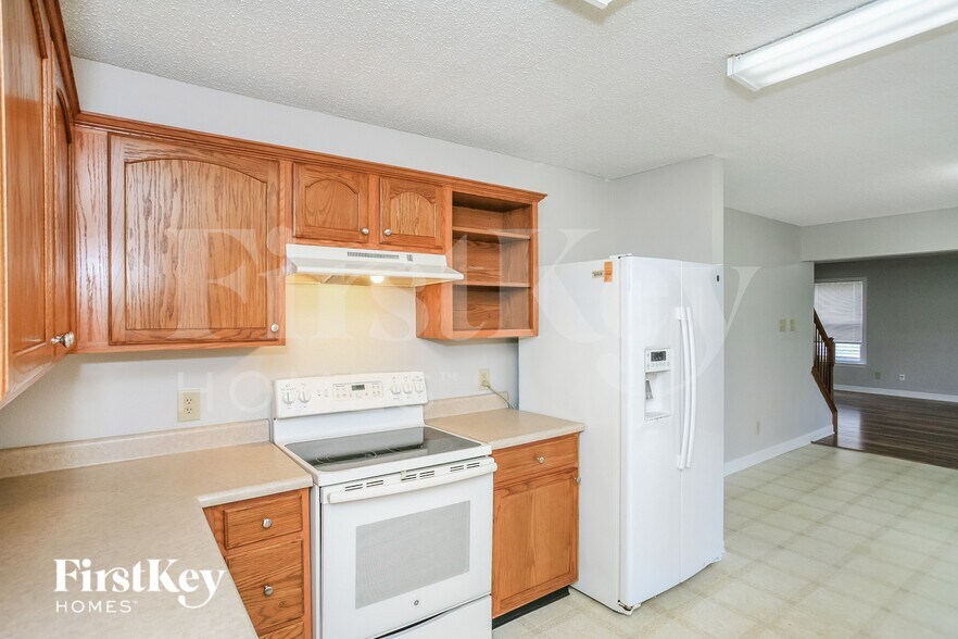 Building Photo - 14216 Country Breeze Ln