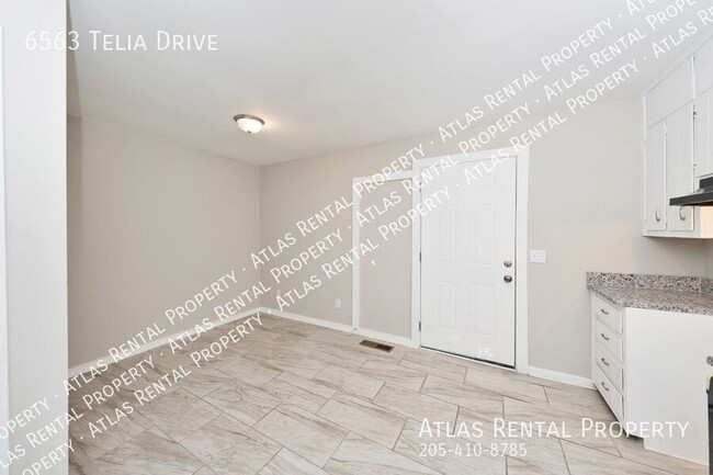 Building Photo - 6563 Telia Dr