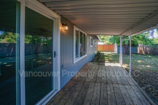 Building Photo - 11008 NW 30th Ct