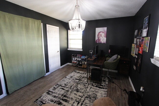 Building Photo - 41 Moriarty St NW