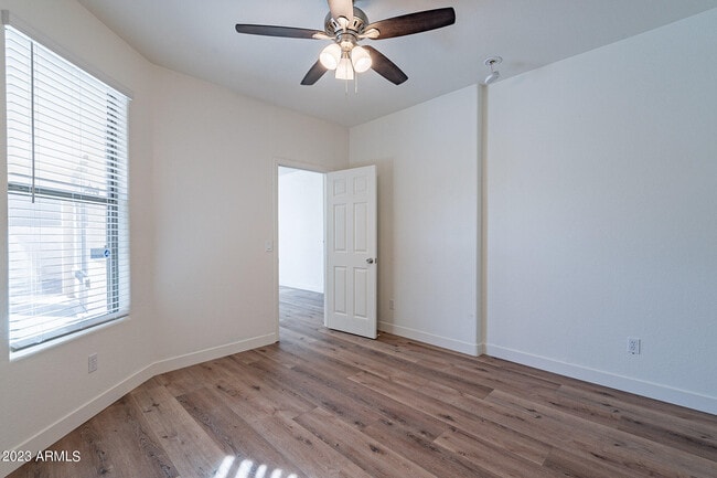 Building Photo - 4244 E Gleneagle Dr