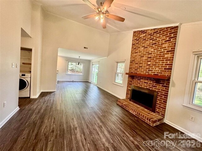 Building Photo - 2423 Emstead Ct