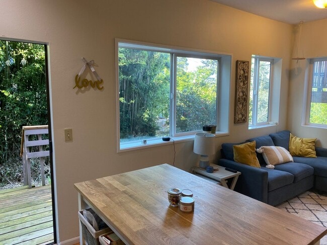 Building Photo - Ward Apartments LLC