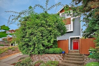 Building Photo - 4412 Burke Ave N