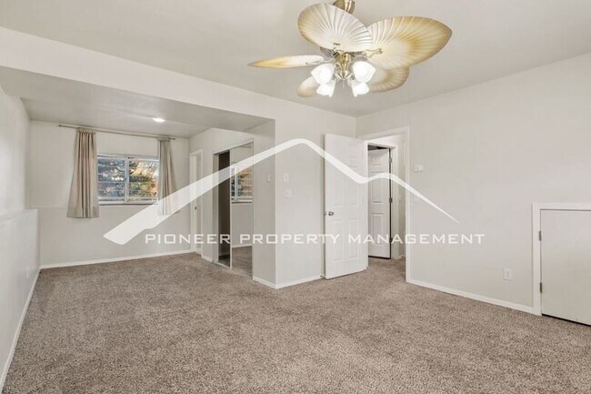 Building Photo - 6590 Montarbor Dr