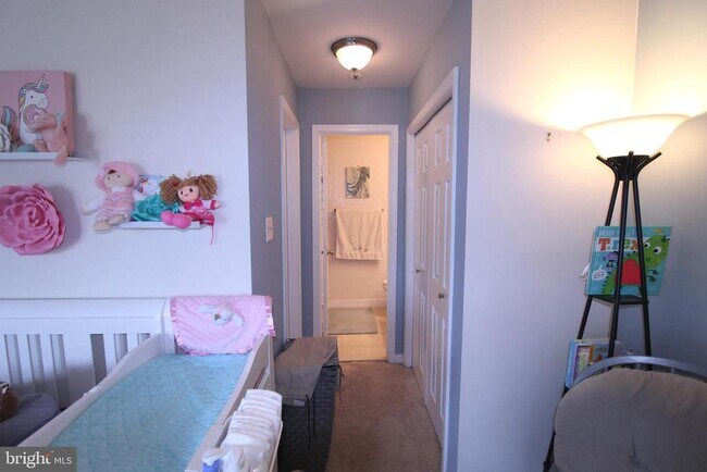 Building Photo - 7863 Apache Ridge Ct