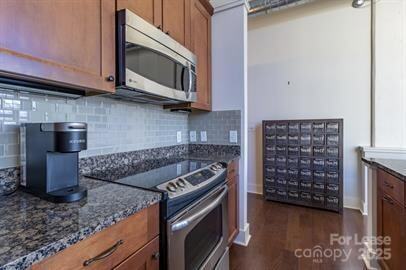 Building Photo - 715 N Graham St