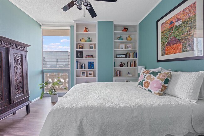 Building Photo - 1801 Lavaca St