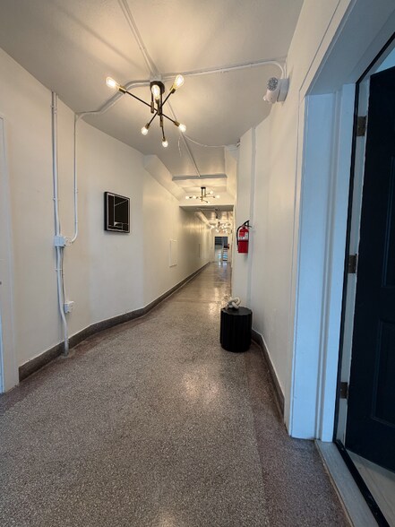 Building Photo - 1388 W 83rd St