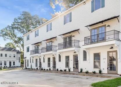 Building Photo - 214 Steiner Oaks