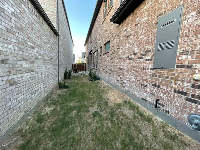 Building Photo - 12959 Yale Ct