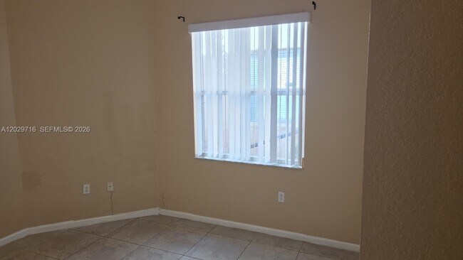 Building Photo - 3766 NE 9th Ct