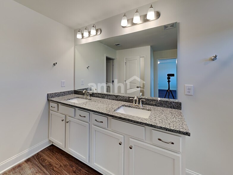 Building Photo - 1159 Ashlyn Ct