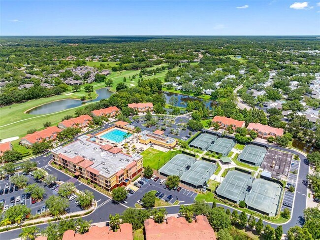 Building Photo - 13941 Clubhouse Dr