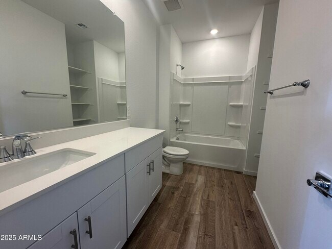 Building Photo - 15849 W Gray Fox Trl