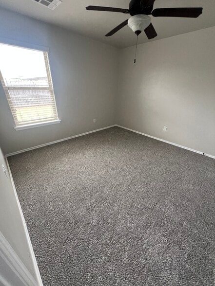 #2 bedroom - 12828 William Penn Blvd