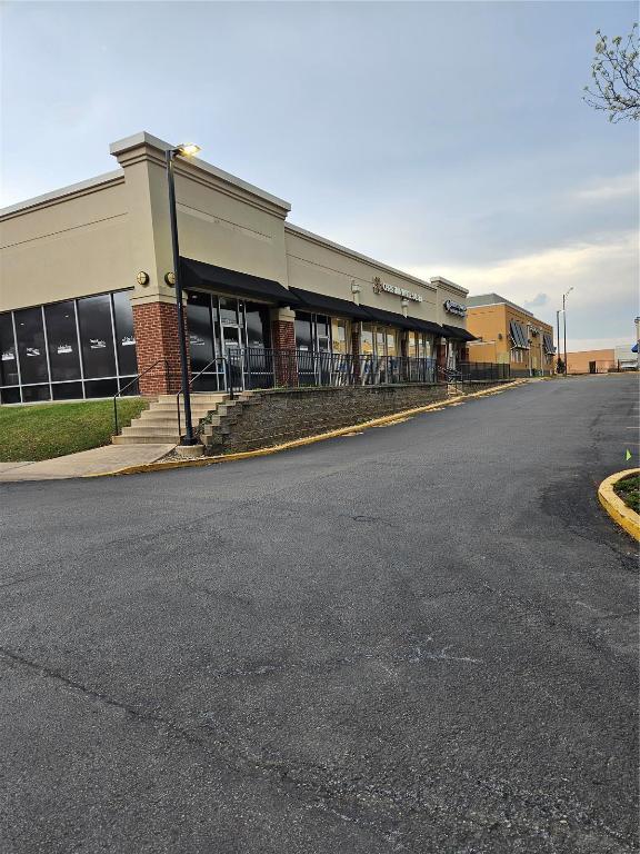 Building Photo - 1270 Strassner Dr