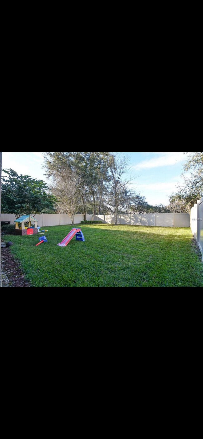 Building Photo - 652 Legacy Park Dr