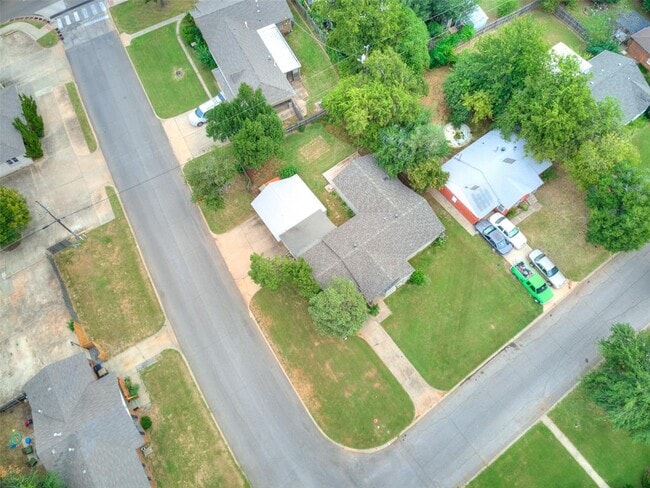 Building Photo - 1429 Casady Ln