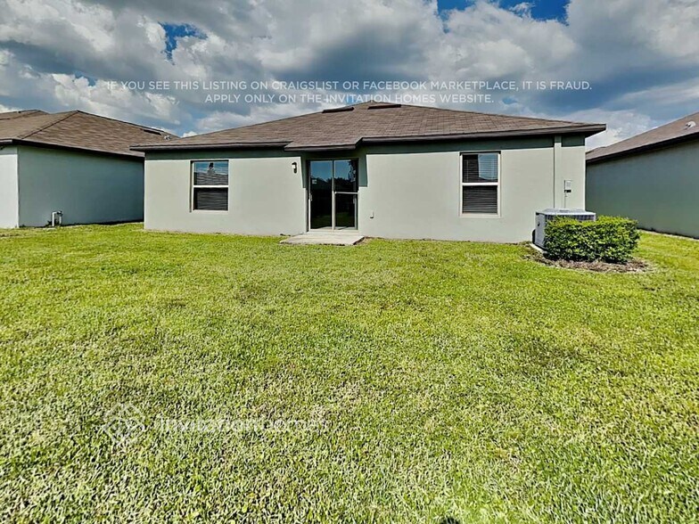 Building Photo - 1573 Blue Rose Dr