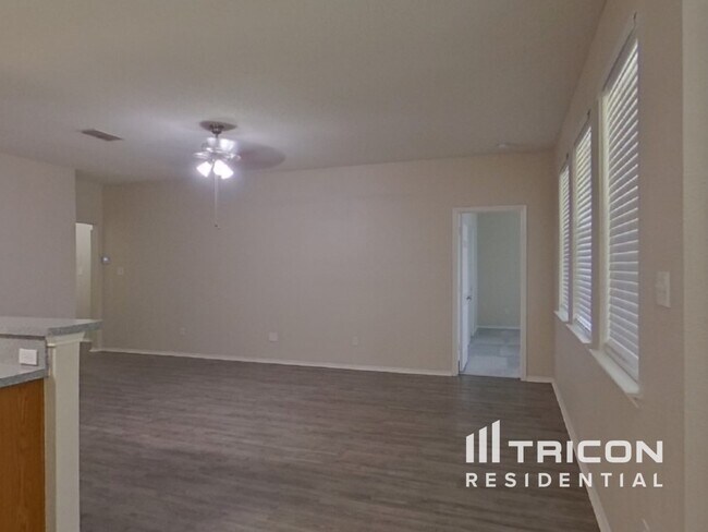 Building Photo - 6300 Downeast Dr