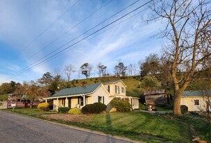 6 bedrooms 3 baths- 2 car+ garage - 5163 Whitethorne Rd