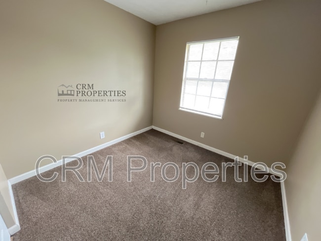 Building Photo - 2301 Tam O Shanter Rd