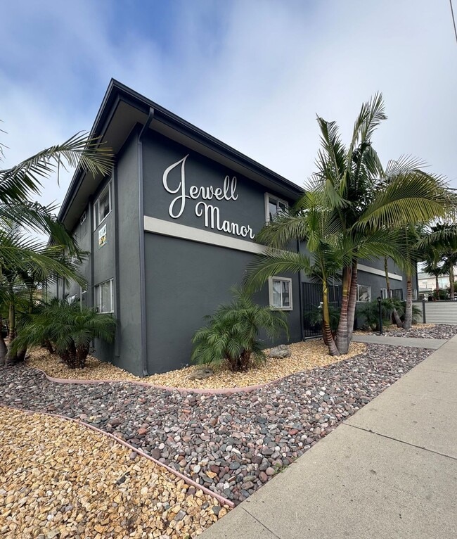 Building Photo - Jewell Manor