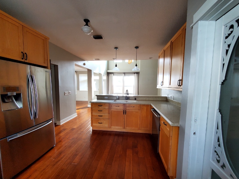 Building Photo - 229 Tecumseh Ln