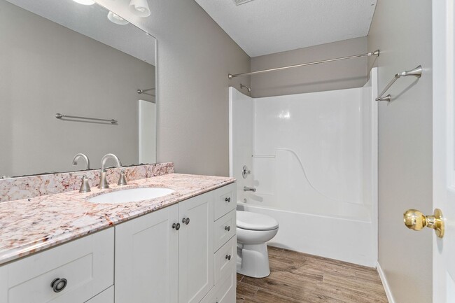 Building Photo - 5802 Park Valley Cir