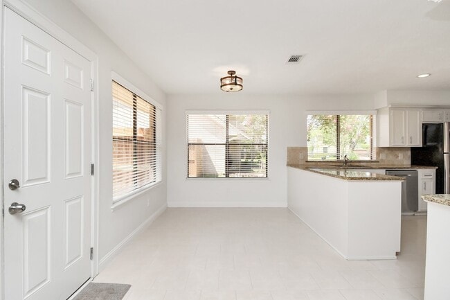 Building Photo - 2514 Trailside Ct